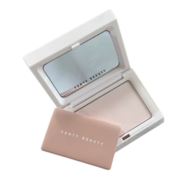 RARE / Collectors Fenty NWT Invisimatte in Clear Fenty Mini Purse - Picture 4 of 11